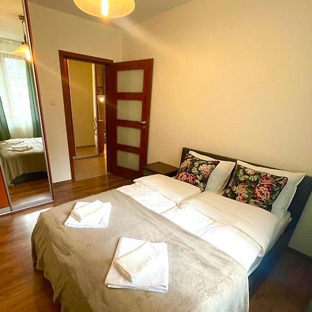 Apartamenty Na Ogrodowa Варшава Екстериор снимка