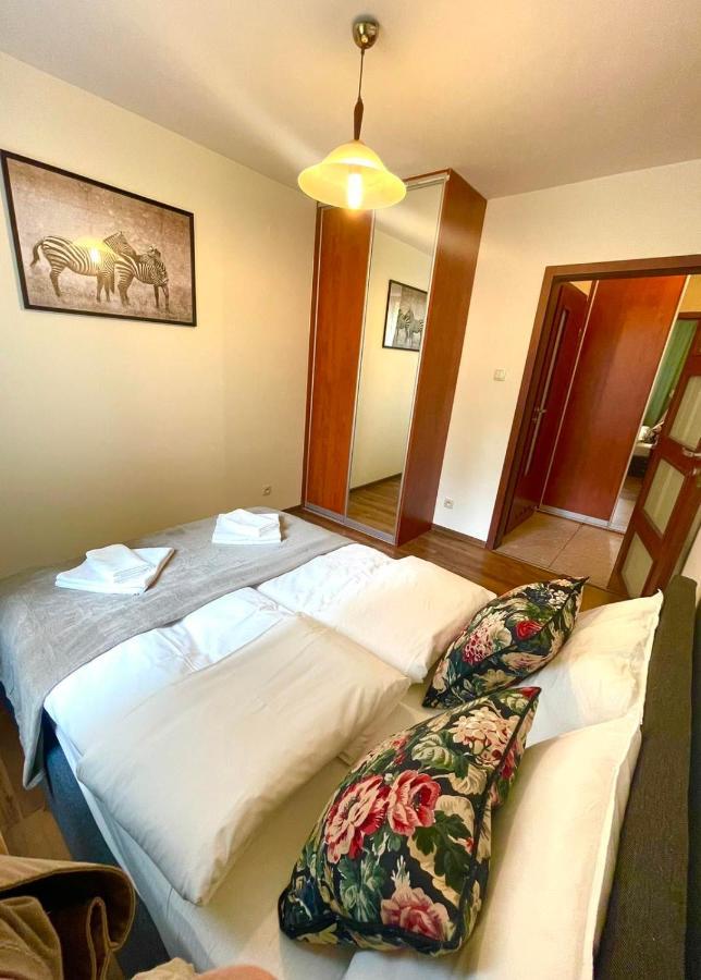 Apartamenty Na Ogrodowa Варшава Екстериор снимка